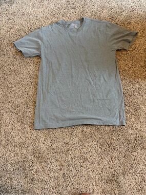 Fresh Clean Threads Men's Short Sleeve Crew Tee in Gray
